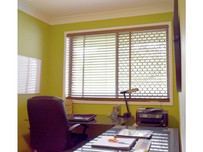 42 Gladewood Drive, Daisy Hill QLD 4127