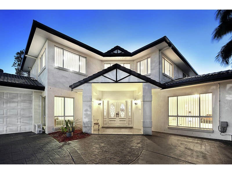 32 Hanrahan Street, Robertson QLD 4109