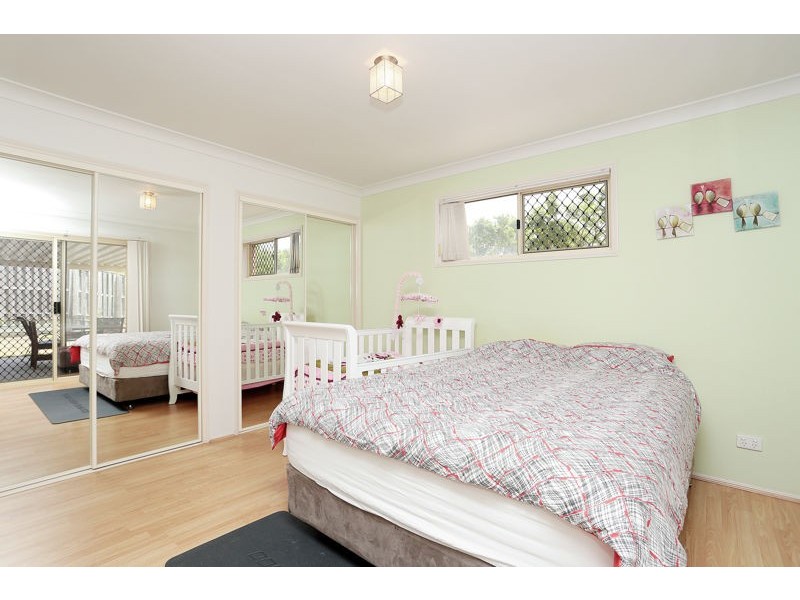 18 Moneghetti Pl, Calamvale QLD 4116