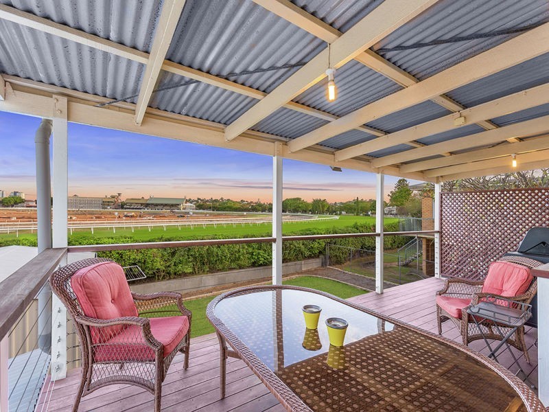 126 Mein Street, Hendra QLD 4011