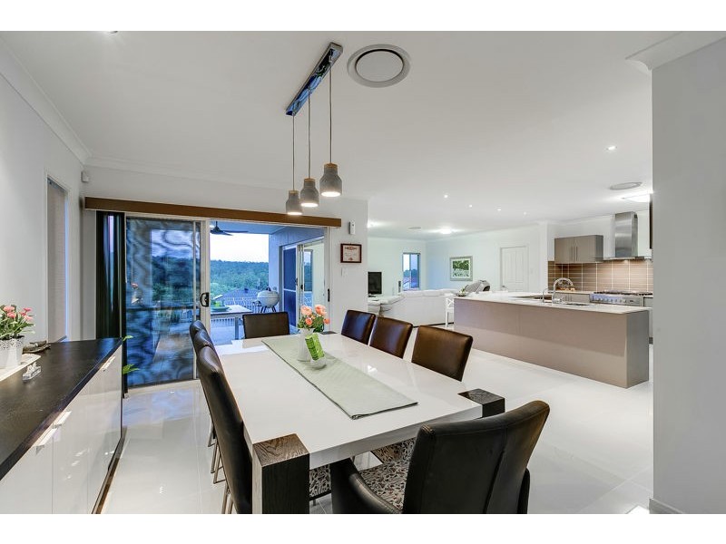 70 John Markwell Parade, Daisy Hill QLD 4127