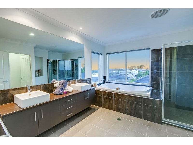 70 John Markwell Parade, Daisy Hill QLD 4127
