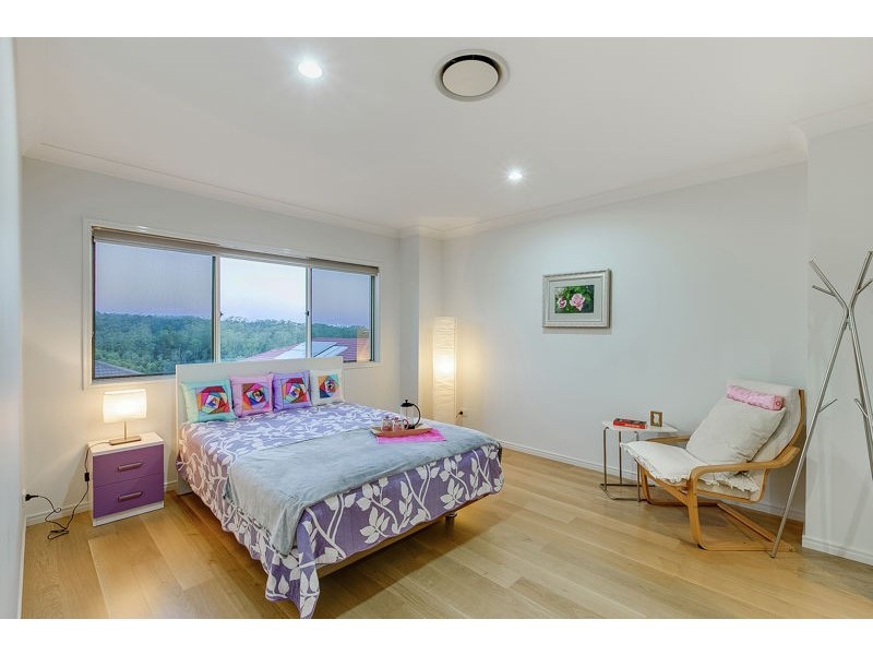 70 John Markwell Parade, Daisy Hill QLD 4127