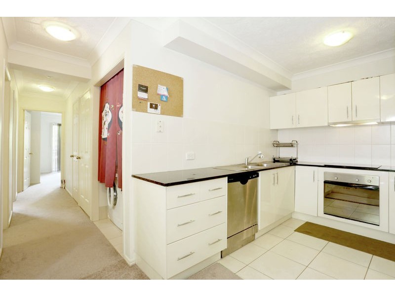 3/10 Lissner street, Toowong QLD 4066