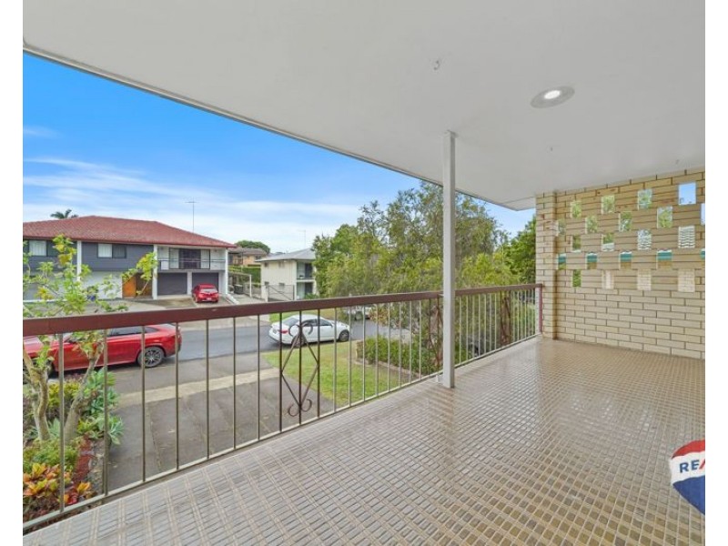 27 Gaillardia St, Macgregor QLD 4109