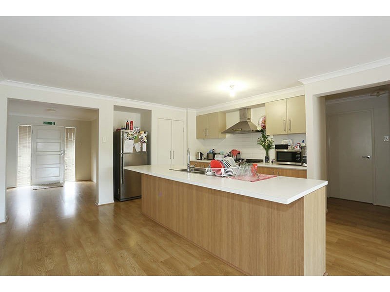 12 Cobbin circuit, Redbank Plains QLD 4301