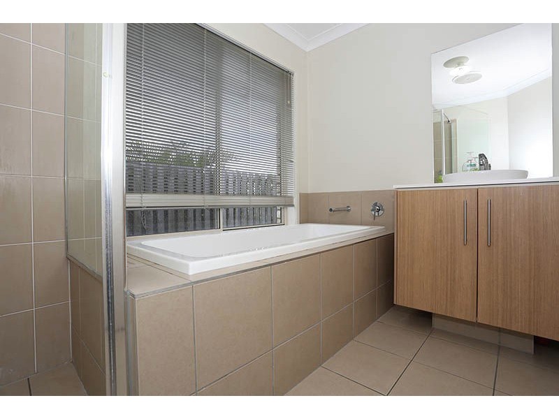 12 Cobbin circuit, Redbank Plains QLD 4301