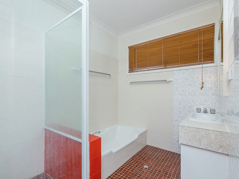 25 Gaillardia St, Macgregor QLD 4109