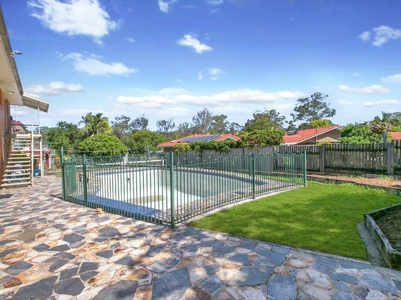 25 Gaillardia St, Macgregor QLD 4109