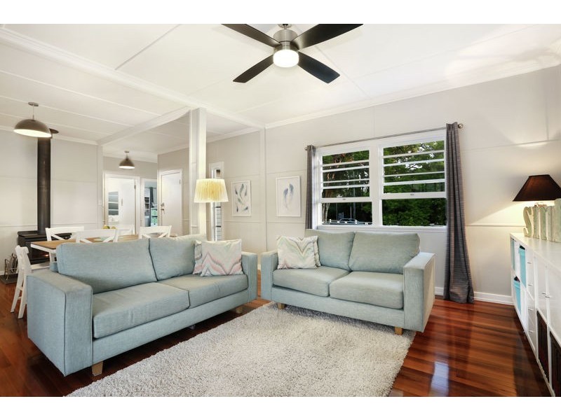 1 Merlin Street, Tennyson QLD 4105