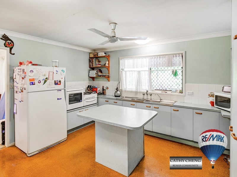17 Larwood St, Upper Mount Gravatt QLD 4122