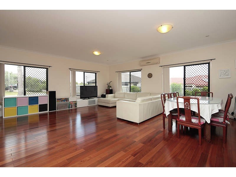 52 Reardon st, Calamvale QLD 4116