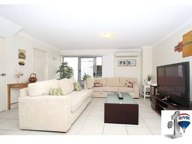 3/2 Diamantina Street, Calamvale QLD 4116