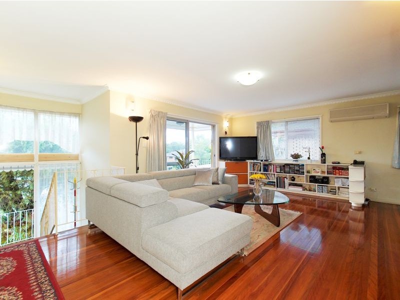 27 Rosewall St, Upper Mount Gravatt QLD 4122