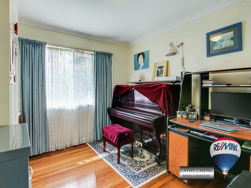 27 Rosewall St, Upper Mount Gravatt QLD 4122