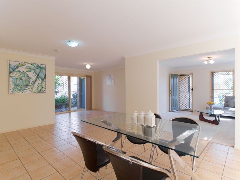 8 Tupelo Street, Calamvale QLD 4116