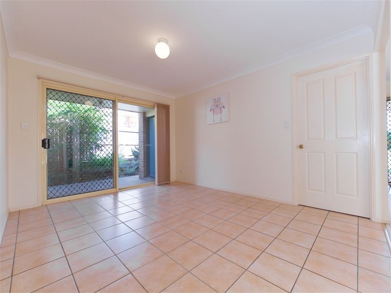 8 Tupelo Street, Calamvale QLD 4116