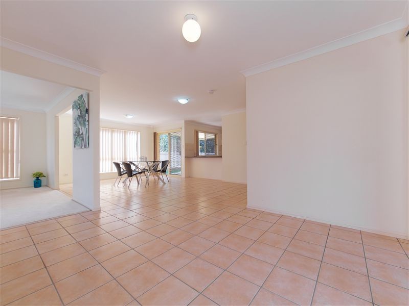 8 Tupelo Street, Calamvale QLD 4116