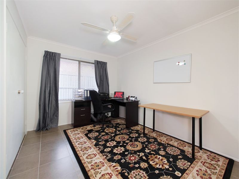 19 Williams Way, Calamvale QLD 4116