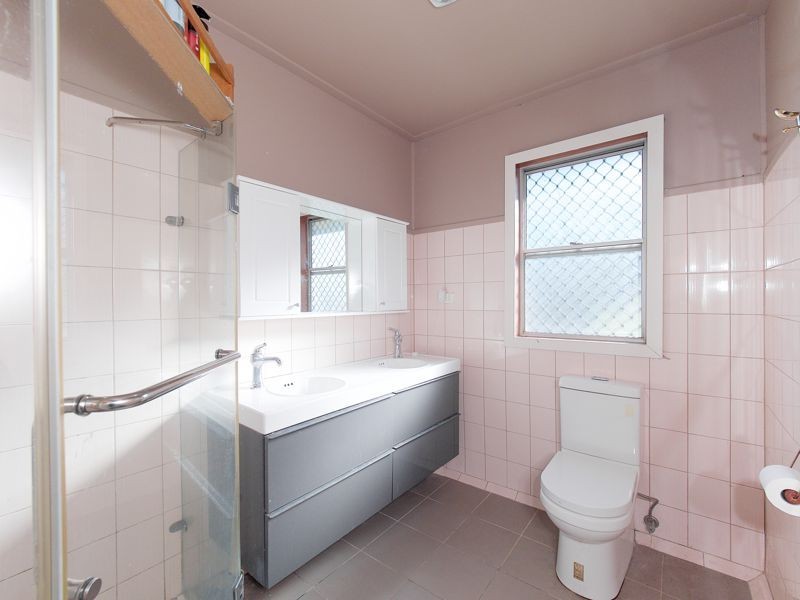 19 Brooke St, Rocklea QLD 4106