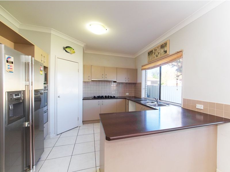 15 Lambert Dr, Calamvale QLD 4116