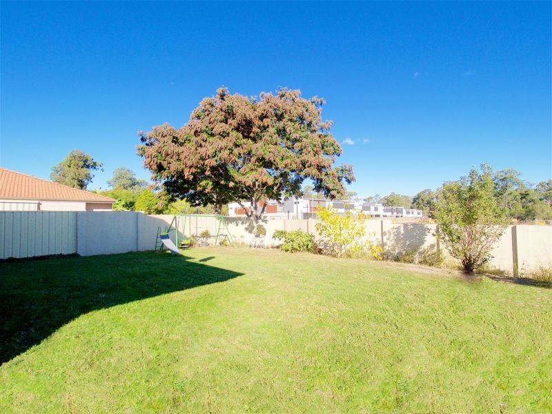 15 Lambert Dr, Calamvale QLD 4116