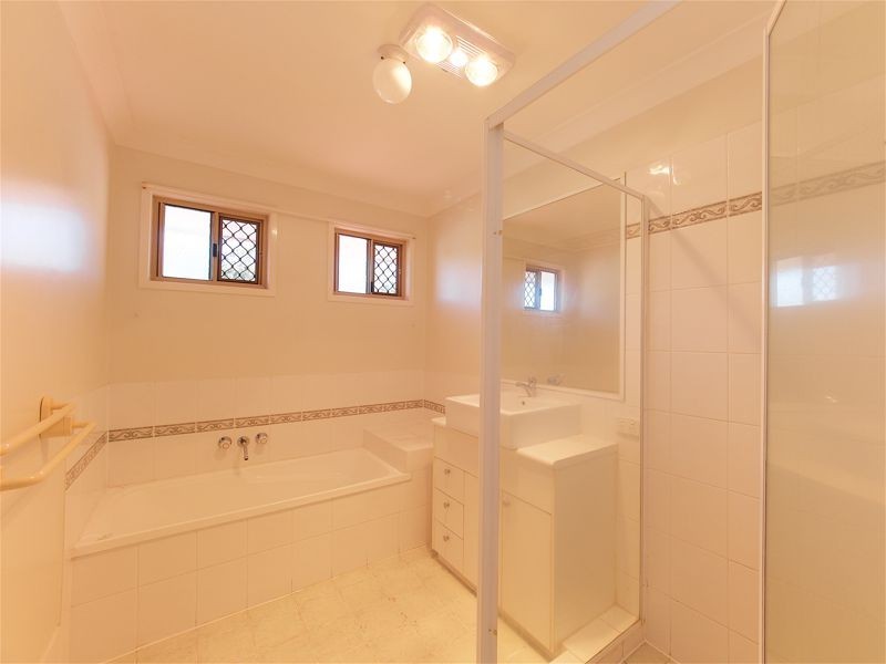 1 Mallan Pl, Kuraby QLD 4112