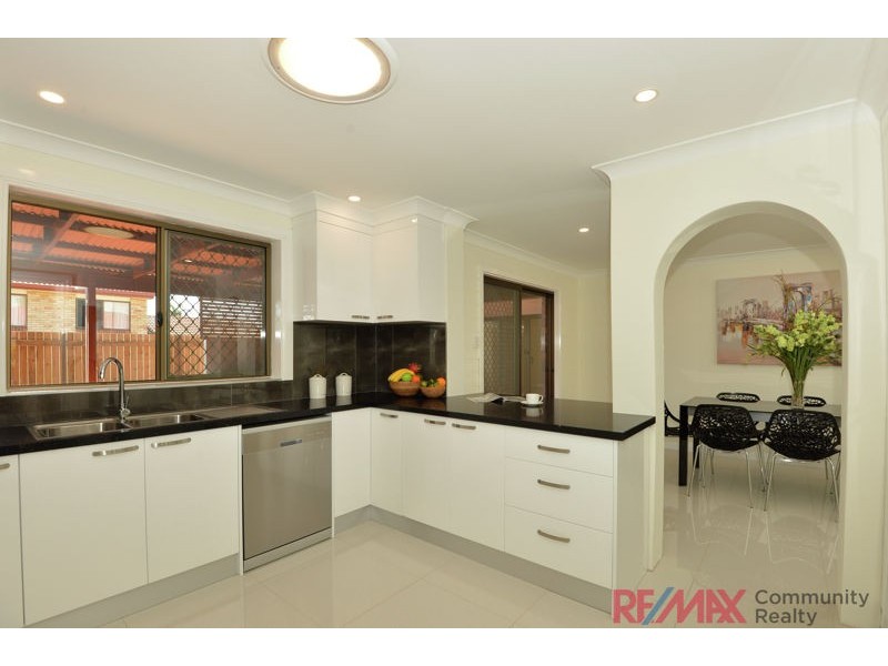 19 Orpheus St, Robertson QLD 4109