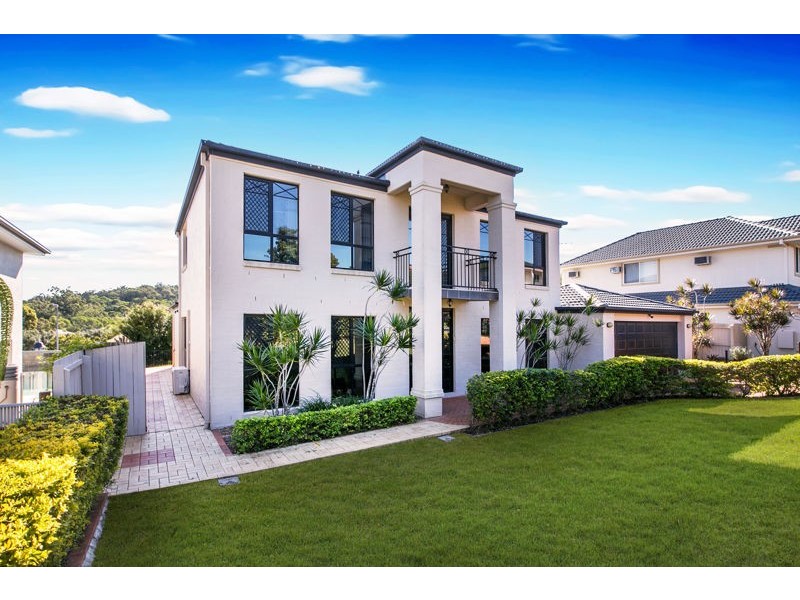 1 Crown Pl, Carindale QLD 4152