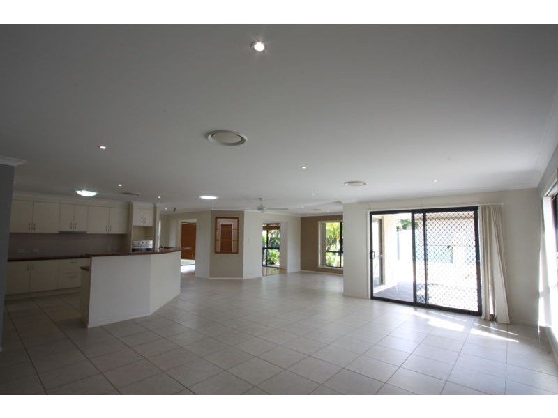 51 Caribbea Street, Eight Mile Plains QLD 4113