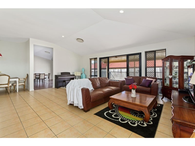 48 Springvale Circuit, Underwood QLD 4119