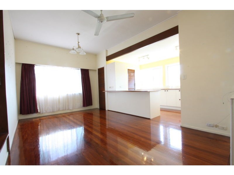 15 Rosewall Street, Upper Mount Gravatt QLD 4122