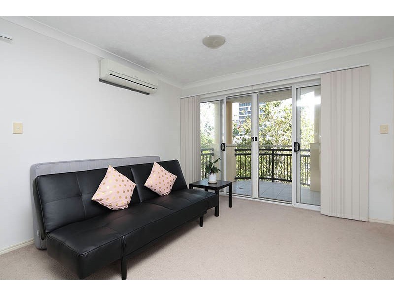 4/10 Lissner Street, Toowong QLD 4066