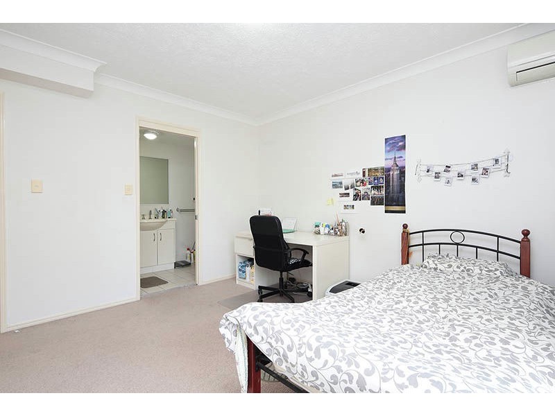 4/10 Lissner Street, Toowong QLD 4066