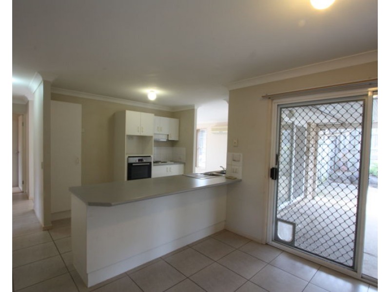 2 Riley Street, Calamvale QLD 4116