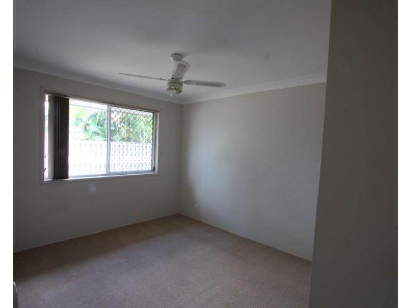 2 Riley Street, Calamvale QLD 4116