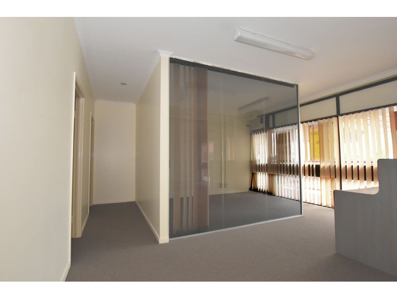 17-18 / 8 Dennis Road, Springwood QLD 4127