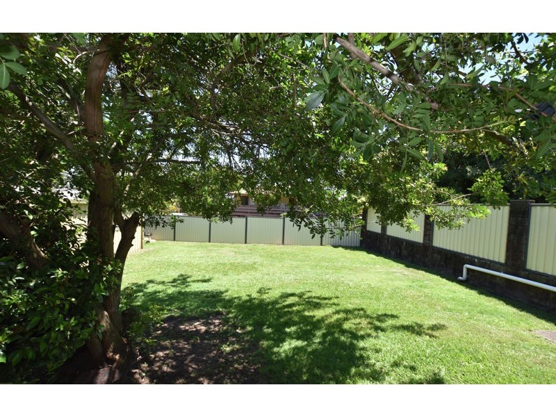 39 Lenore Crescent, Springwood QLD 4127