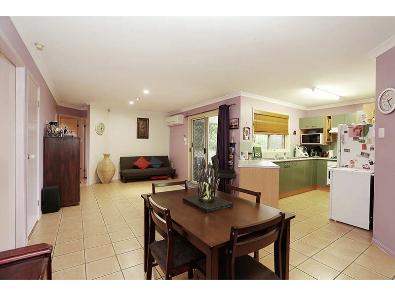 8 Glenview court, Underwood QLD 4119