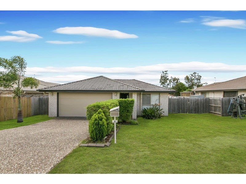8 SERENITY COURT, Crestmead QLD 4132