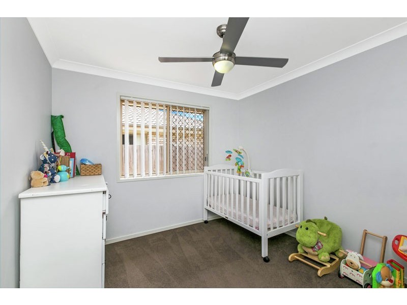 8 SERENITY COURT, Crestmead QLD 4132