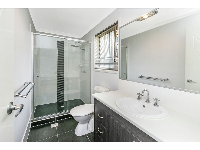 8 SERENITY COURT, Crestmead QLD 4132
