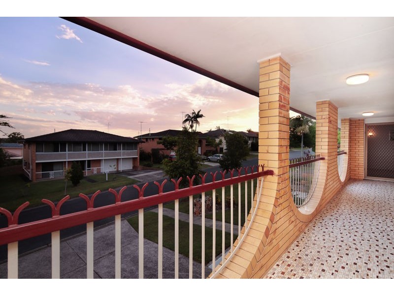 12 Gaillardia street, Macgregor QLD 4109