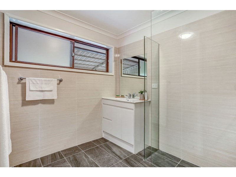 12 Gaillardia street, Macgregor QLD 4109