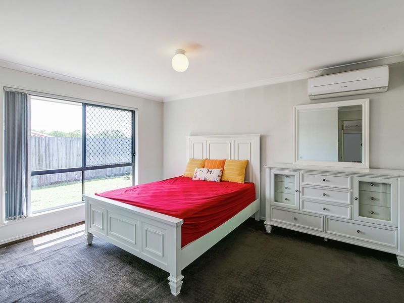 10 Wavecrest Place, Calamvale QLD 4116