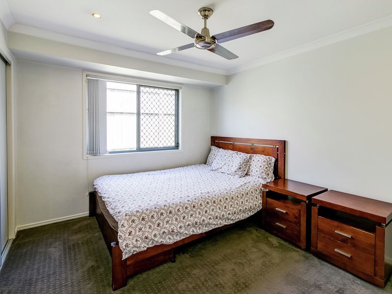 10 Wavecrest Place, Calamvale QLD 4116