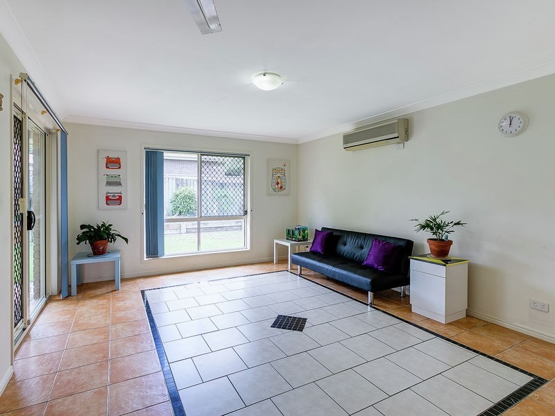 32 Central Street, Calamvale QLD 4116