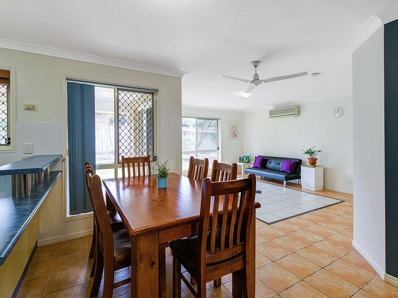 32 Central Street, Calamvale QLD 4116