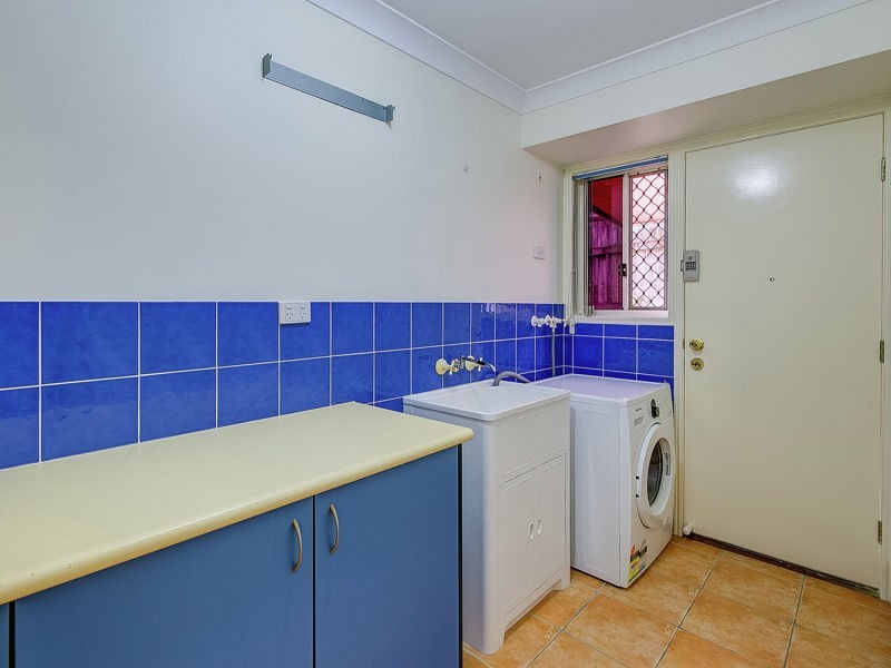 32 Central Street, Calamvale QLD 4116