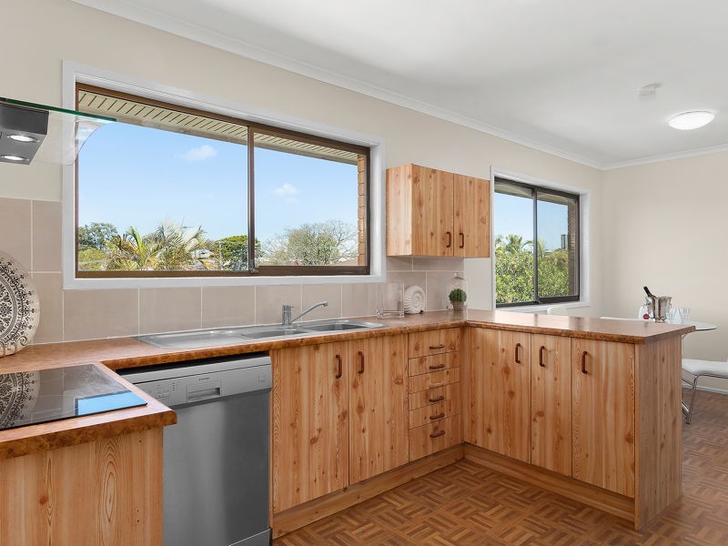 27 Ilya Street, Macgregor QLD 4109